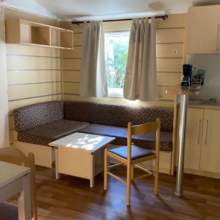 Mobil-home 6 Personnes Avec Terrasse - Api-1-52-1710 Camping *
